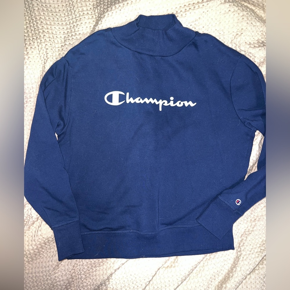 Champion mock neck pullover (S)